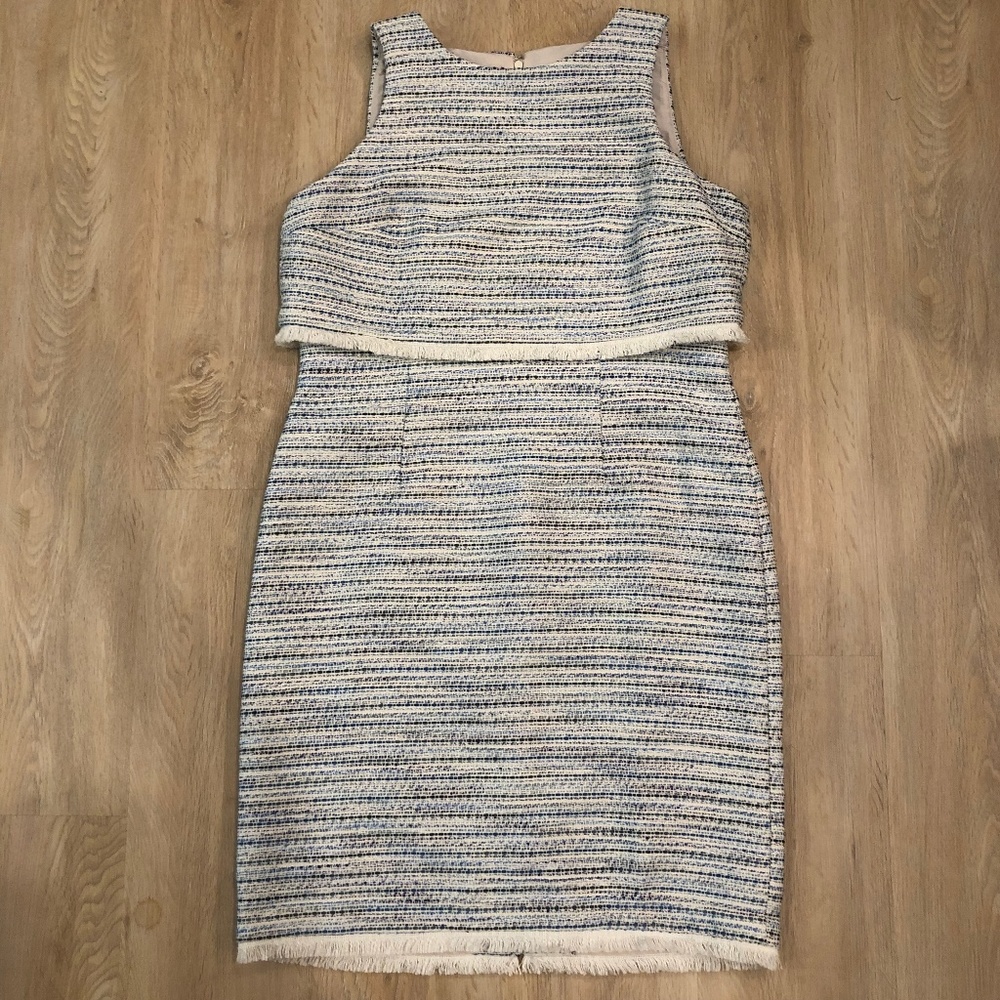 ANN TAYLOR Factory so soft sheath dress with short fringe - SZ  10P - Picture 3 of 7